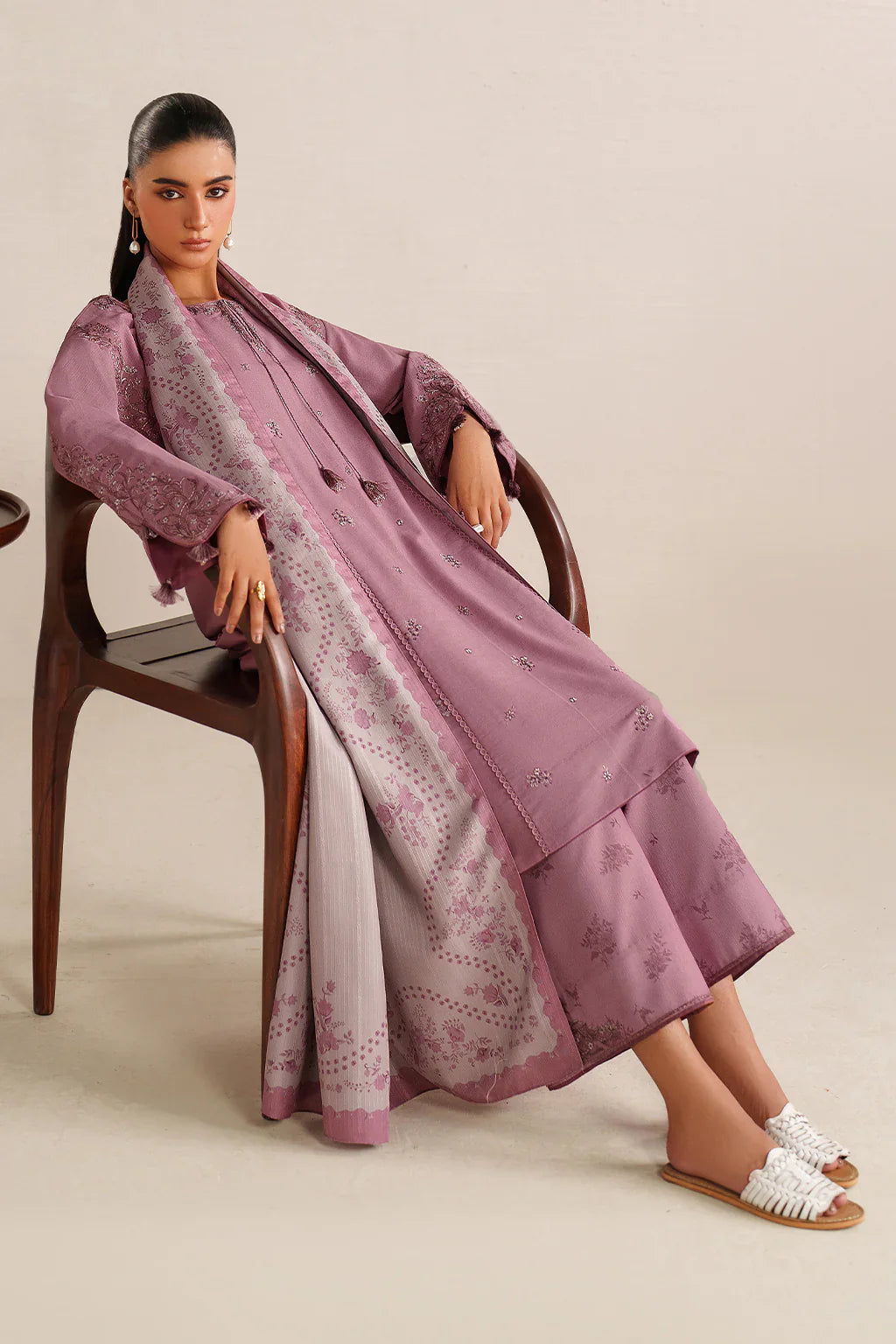 Swagiwear iznik - Summer 3PC Lawn Embroidered Suit - 