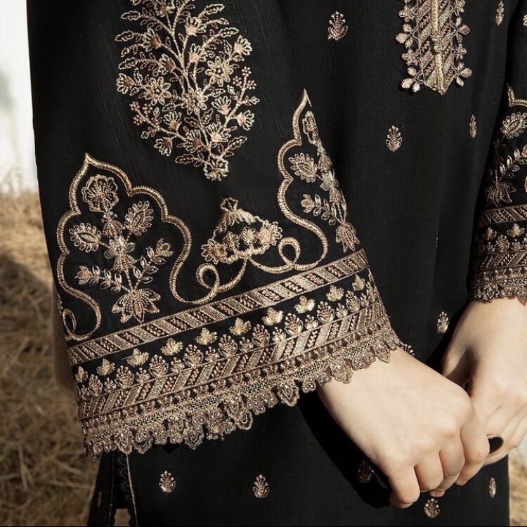 Swagiwear  Winter Unstitched 3PCs Embroidered Dhanak Dress With Wool Shawl