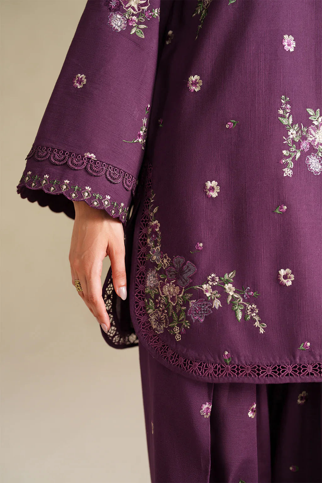 Swagiwear iznik - 3PC Lawn Embroidered Suit - 
