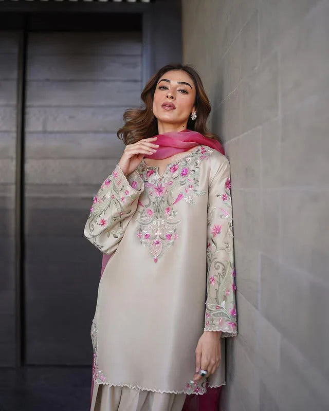 Swagiwear Swagiwear - 3PCs Embroidered Lawn Dress With Manaar Dupatta - 