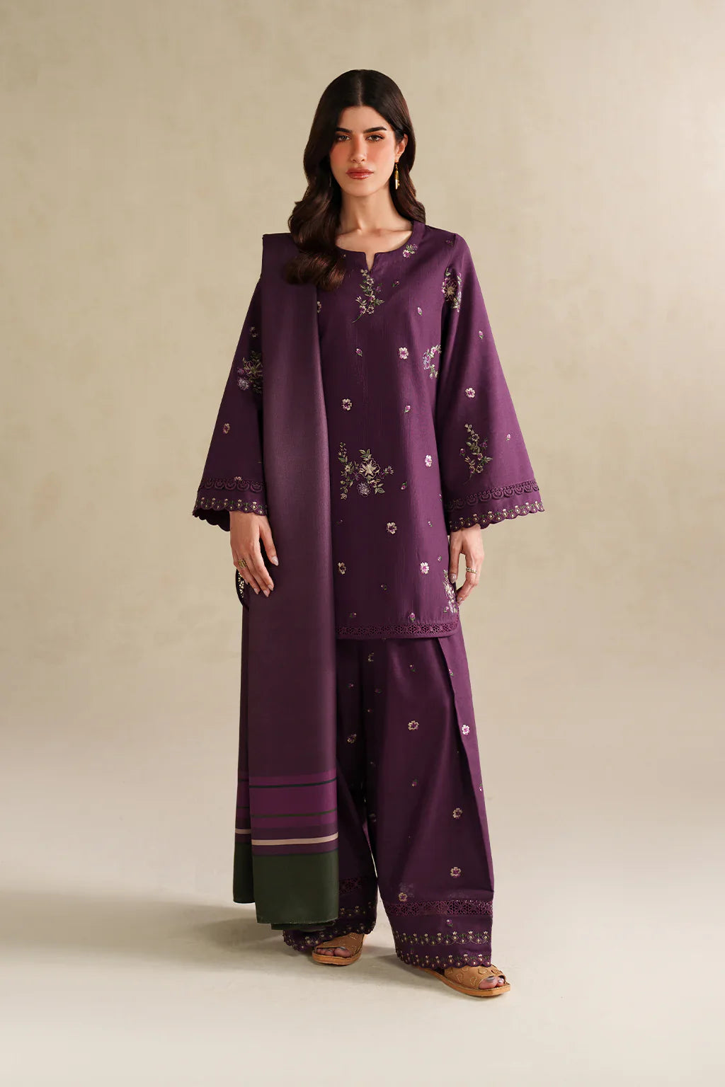 Swagiwear iznik - 3PC Lawn Embroidered Suit - 