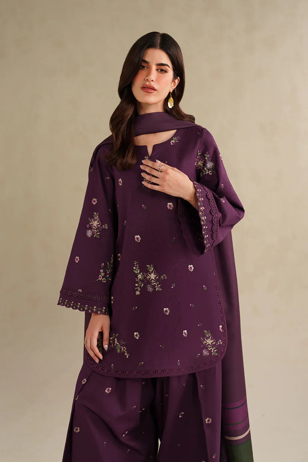 Swagiwear iznik - 3PC Lawn Embroidered Suit - 