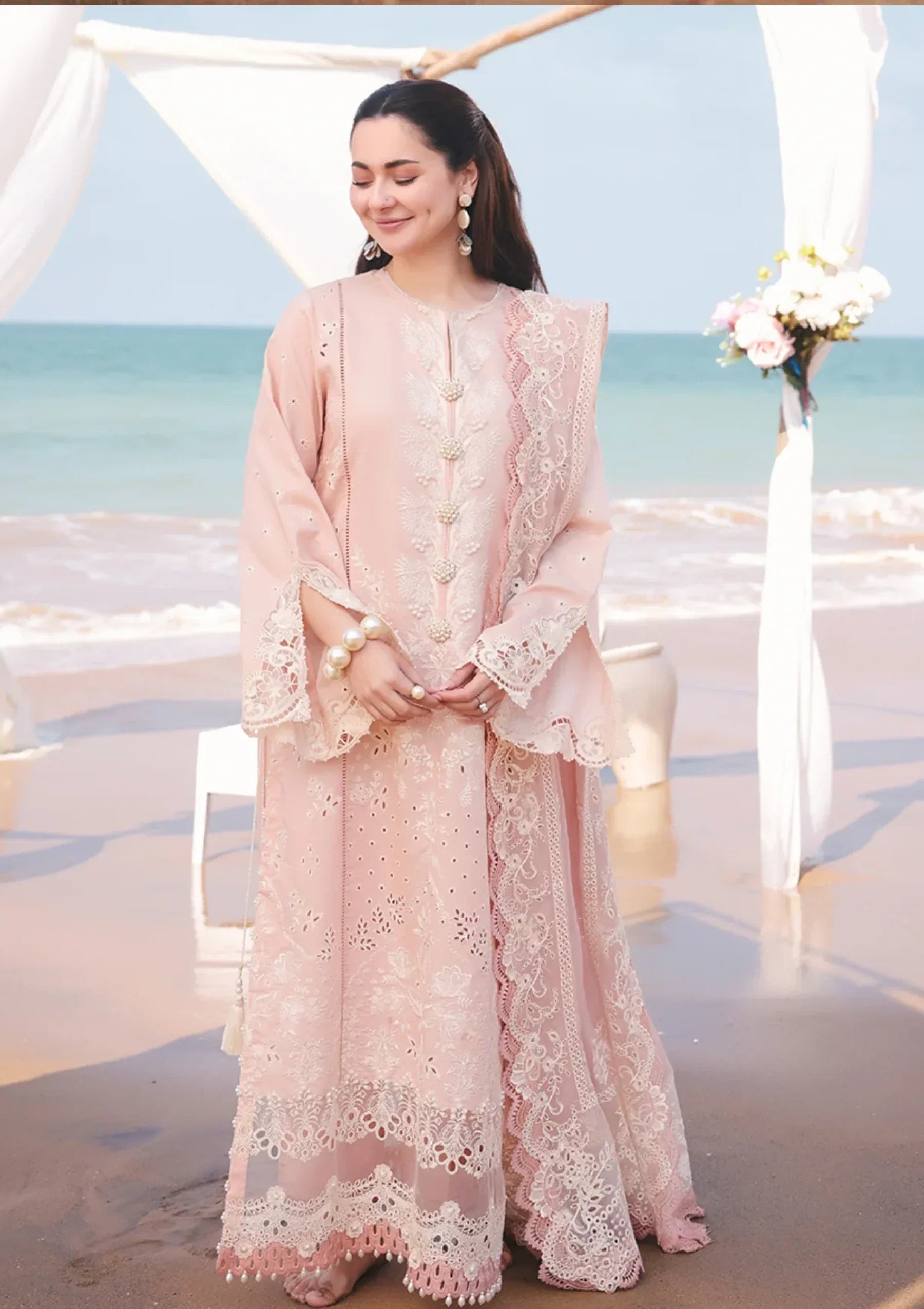 Swagiwear Chikenkari Qalamkar Embroidered 3 PC Lawn - 