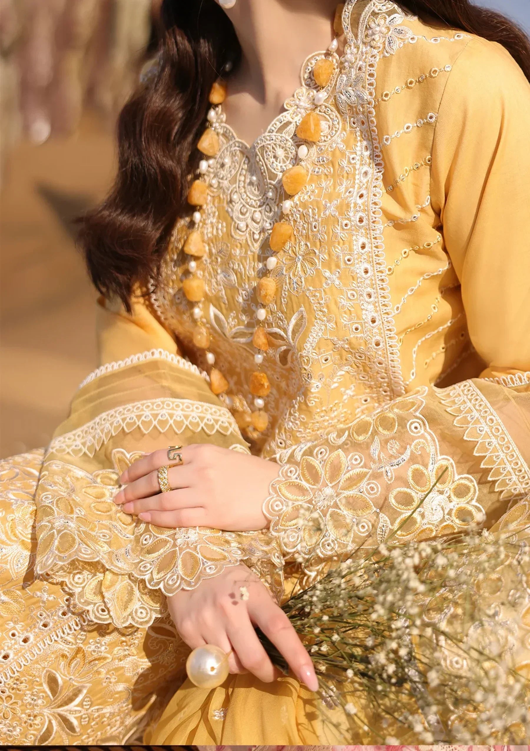 Swagiwear Chikenkari Qalamkar Embroidered 3 PC Lawn - 