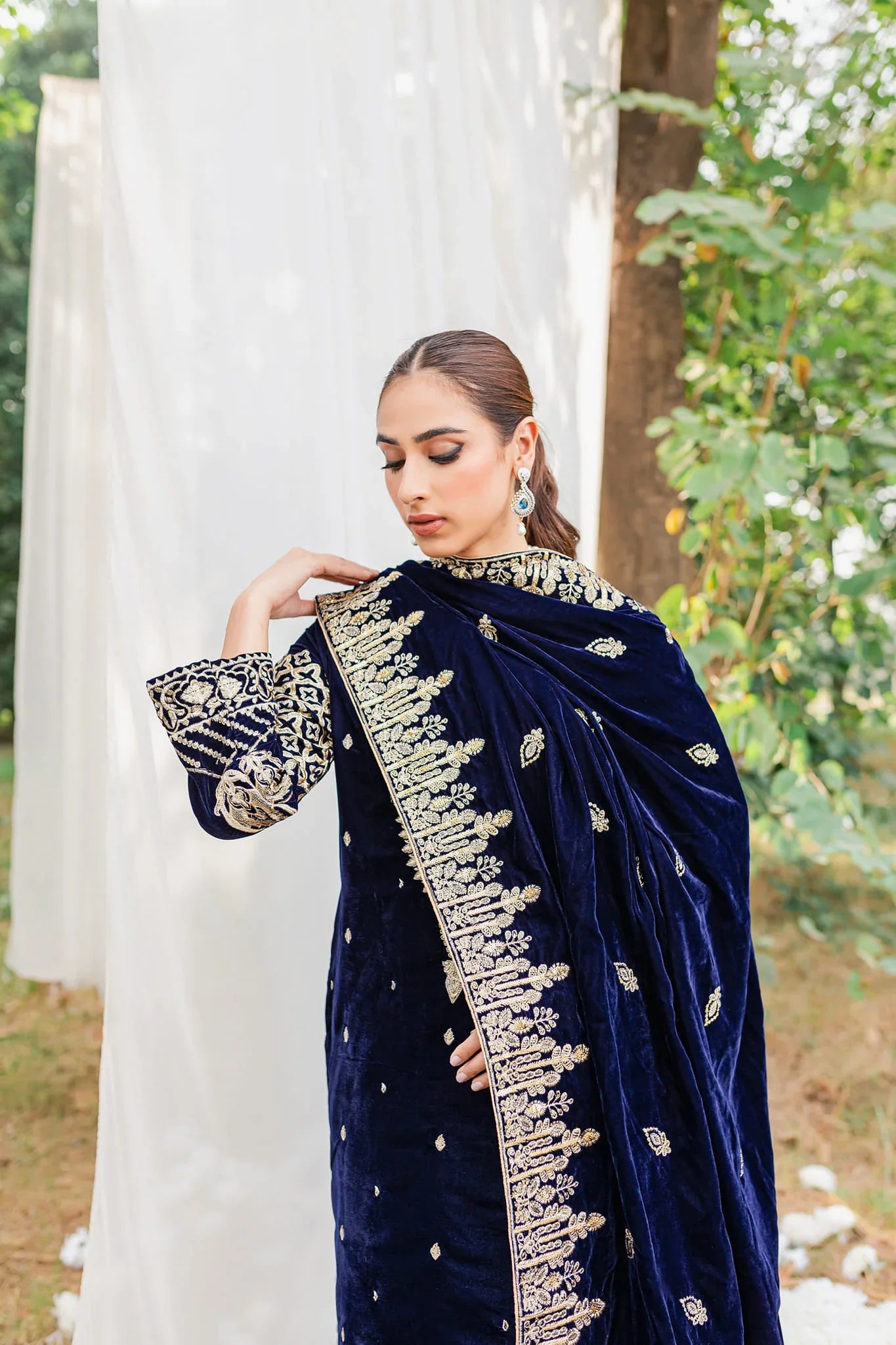 Swagiwear 3PCs Velvet Embroidered Dress With Velvet Embroidered Shawl - 