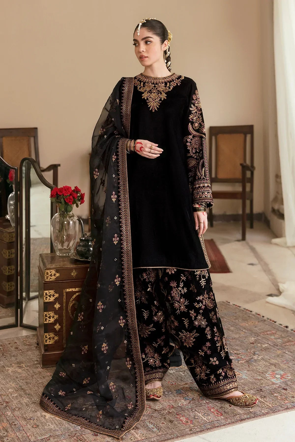 Swagiwear  Embroidered sequence Velvet Dress With Organza sequence embroidered Dupatta