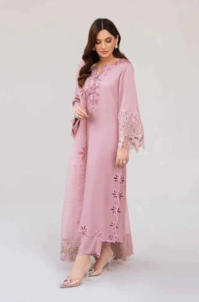 Swagiwear Nisa, Lawn 3.piece embroidered Summer suit with Orgenza dupatta. 