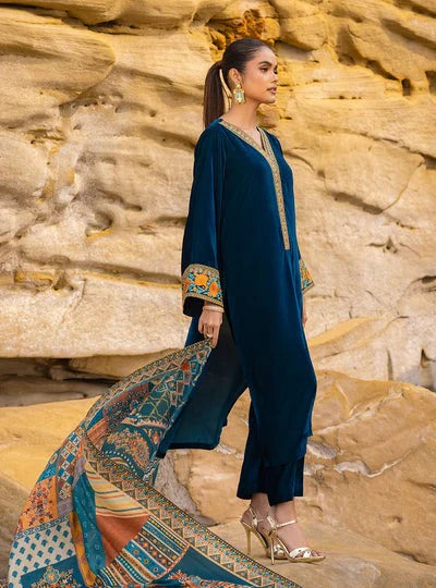 Swagiwear Zainab Chottani - Velvet Dress with Printed Karandi shawl - 
