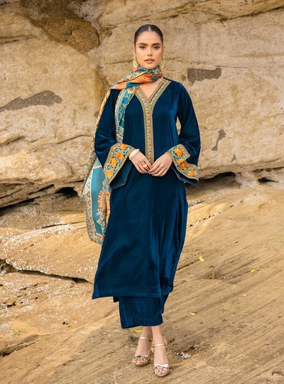 Swagiwear Zainab Chottani - Velvet Dress with Printed Karandi shawl - 