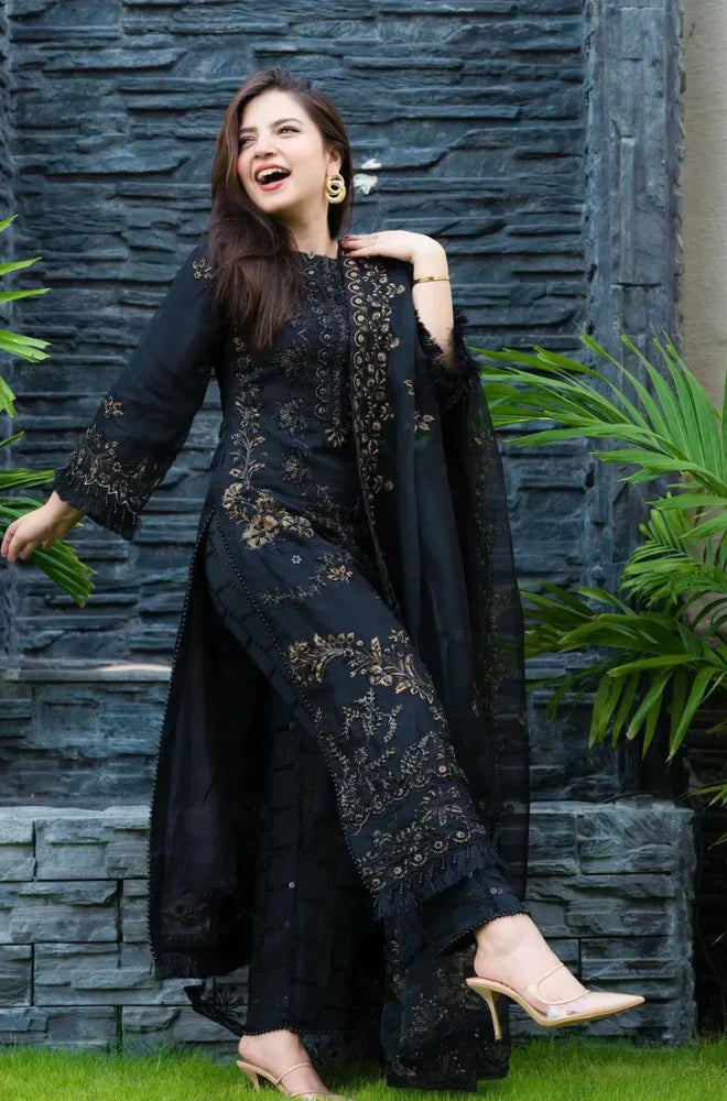 Swagiwear NISA - 3PC Lawn Embroidered Shirt With Chiffon Embroidered Dupatta 