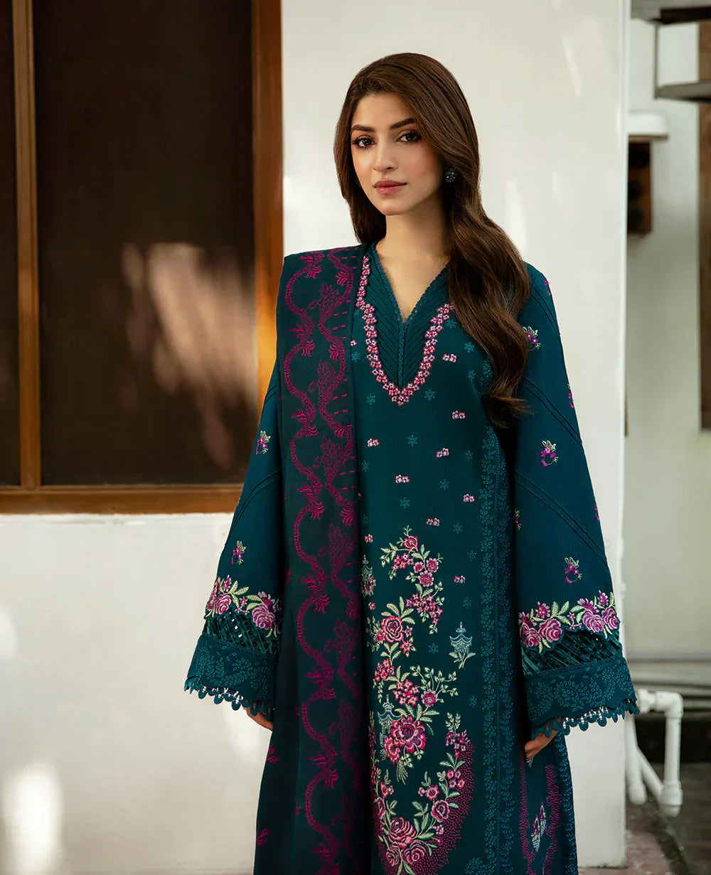 Swagiwear Sobia Nazir - Winter 3PC Dhanak Embroidered Suit - 