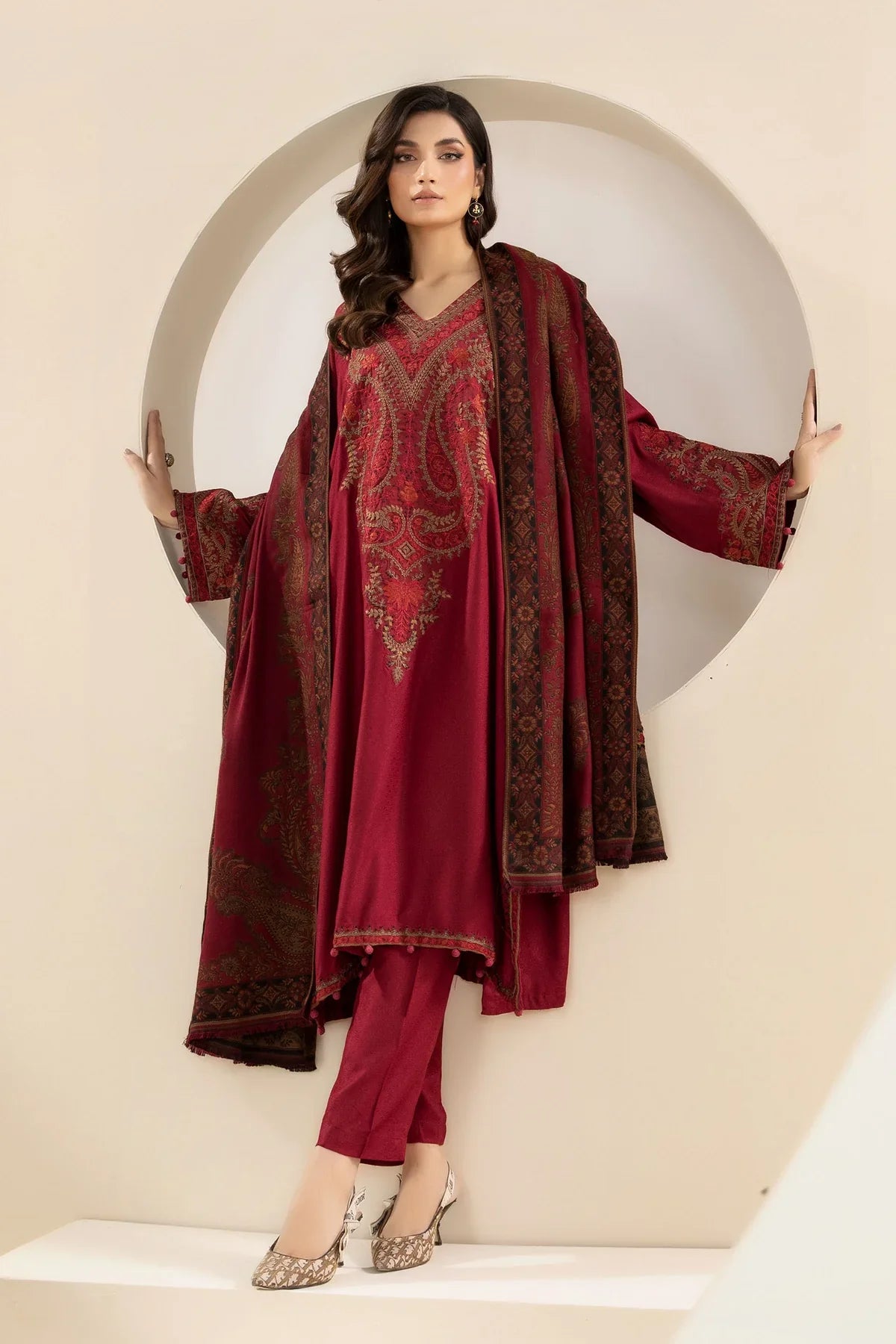 Swagiwear /2 3PC Khaddar Embroidered Suit with Printed Wool Shawl