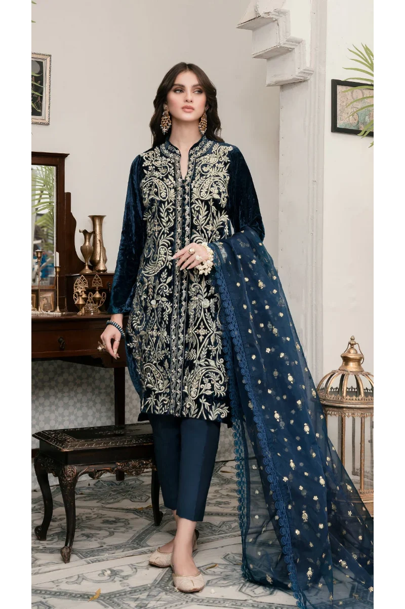 Swagiwear Jazmin - Embroidered Velvet 3-Piece Dress - 