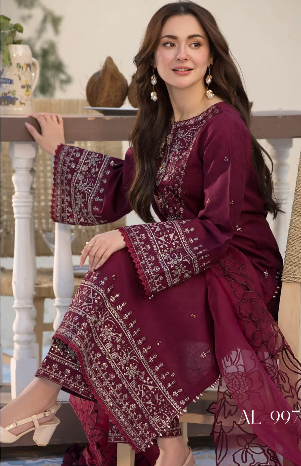 Swagiwear 3PCs Embroidered Lawn Dress With Organza Embroidered Dupatta 