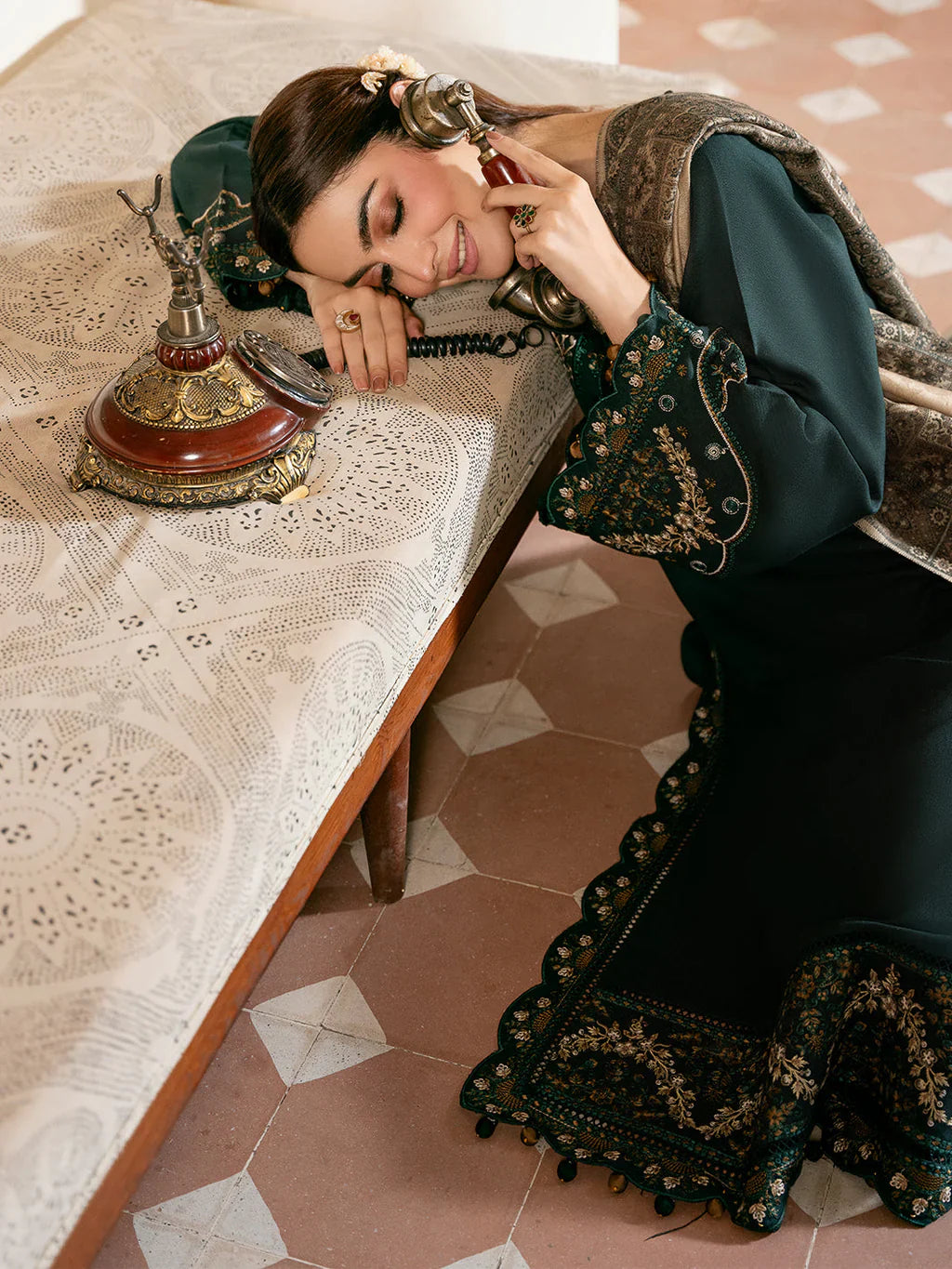 Swagiwear IZEL-3PC LAWN EMBROIDERED SHIRT WITH CHIFFON PRINT Dupatta - 