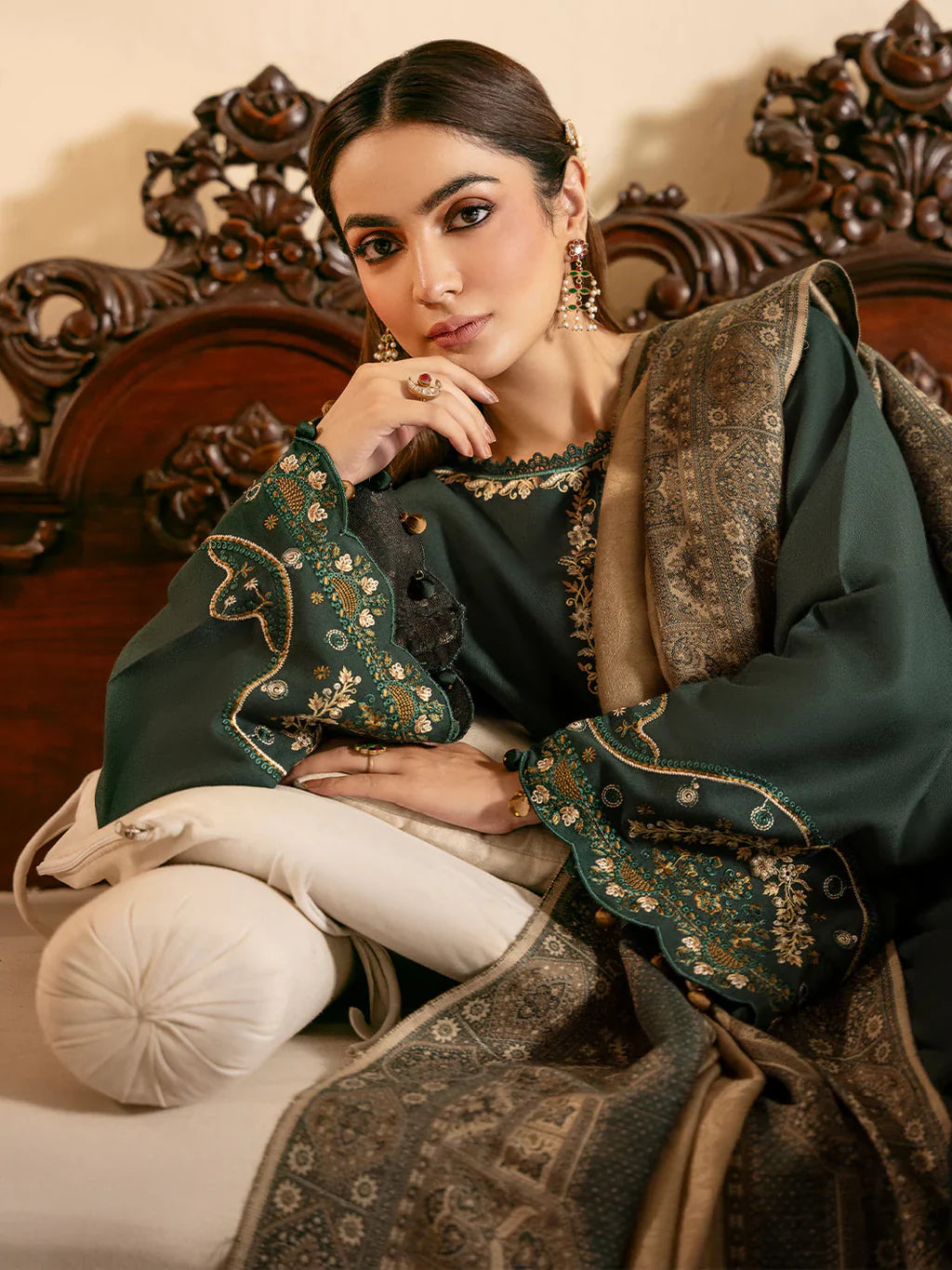 Swagiwear IZEL-3PC LAWN EMBROIDERED SHIRT WITH CHIFFON PRINT Dupatta - 