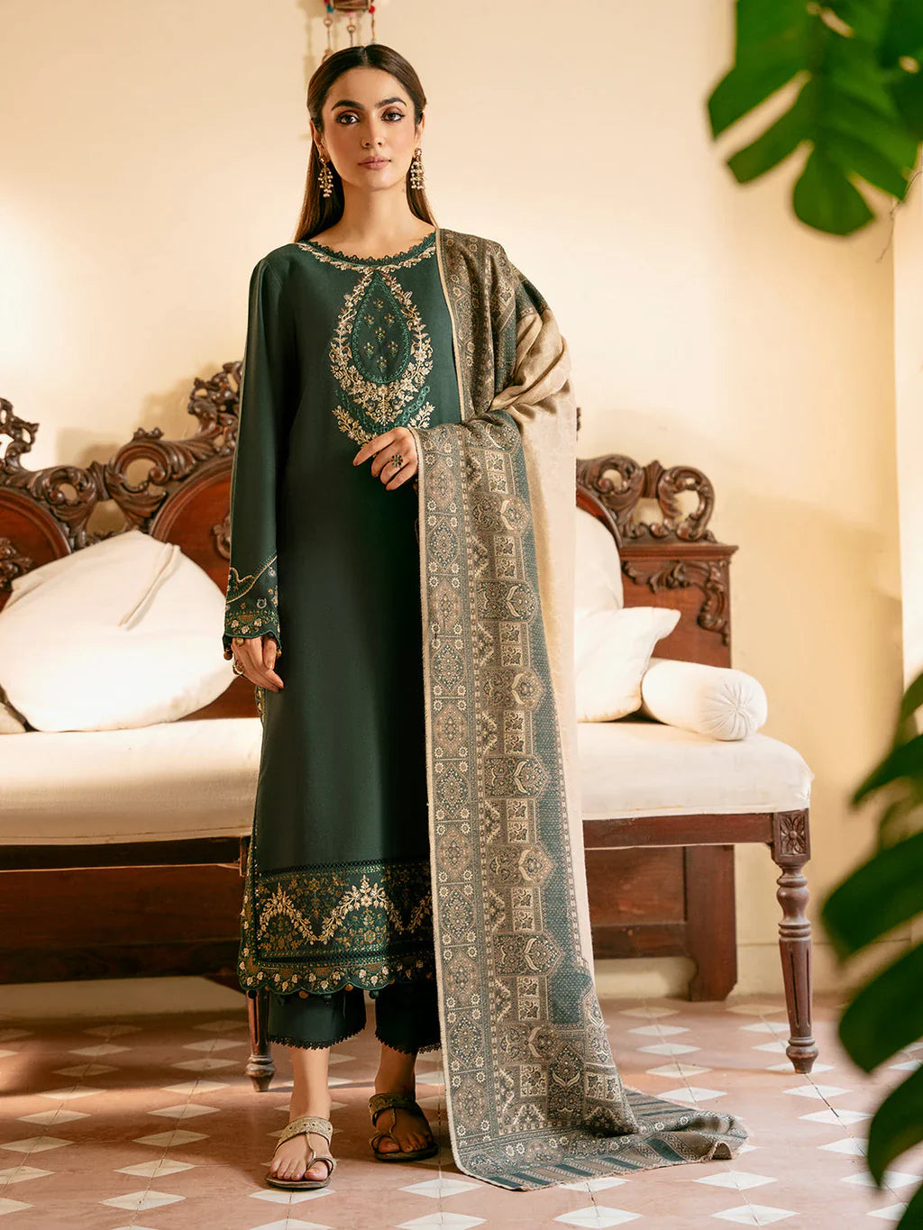Swagiwear IZEL-3PC LAWN EMBROIDERED SHIRT WITH CHIFFON PRINT Dupatta - 