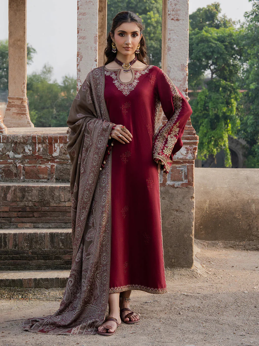Swagiwear IZEL- DHANAK EMBROIDERED SHIRT WITH WOOL PRINTED SHAWL - 