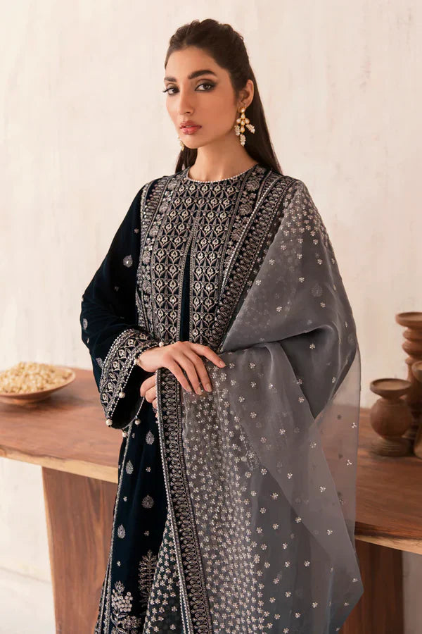 Swagiwear  Winter Unstitched 3PCs Velvet Embroidered Dress With Embroidered Organza Dupatta
