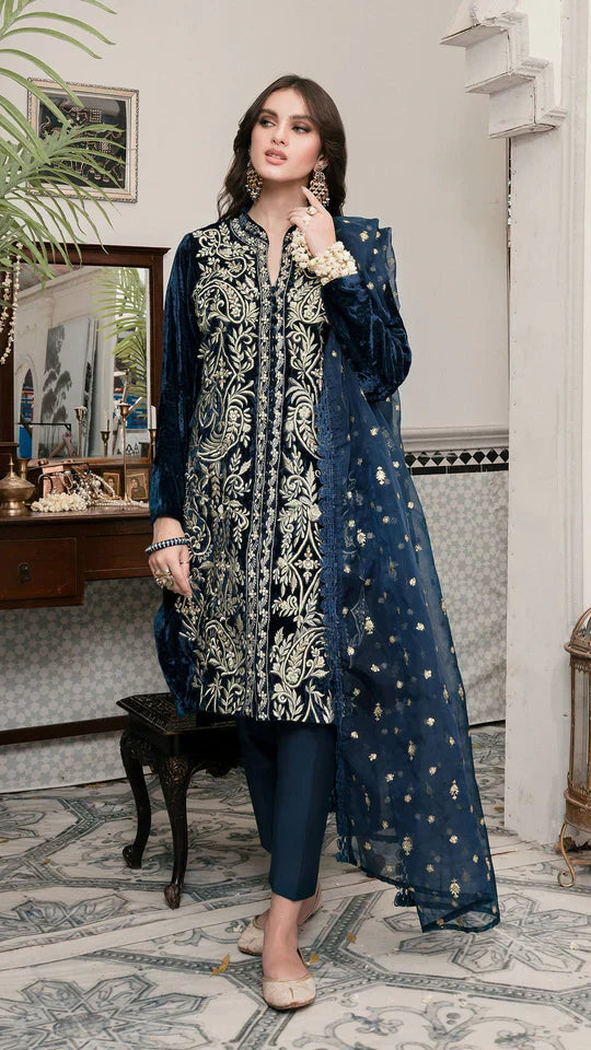 Swagiwear Jazmin - Embroidered Velvet 3-Piece Dress - 