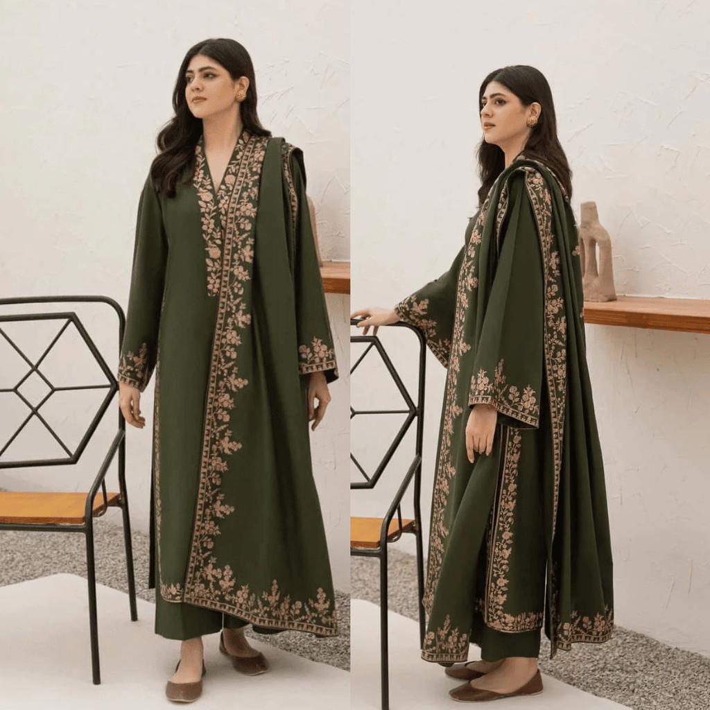 Swagiwear Agha Noor - Winter 3PC Dhanak Embroidered Suit - 