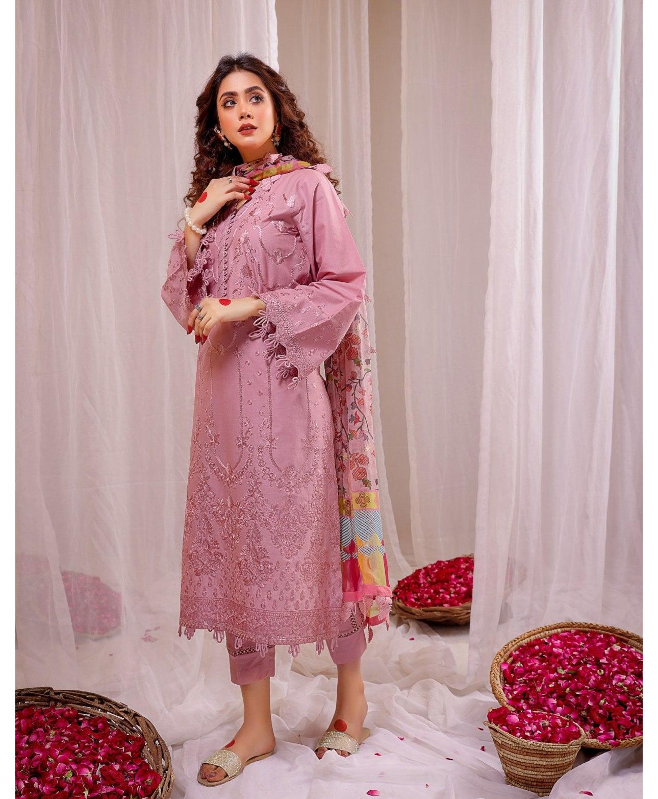 Swagiwear 3PC Lawn Heavy Embroidered Shirt & Silk Digital Printed Dupatta. 