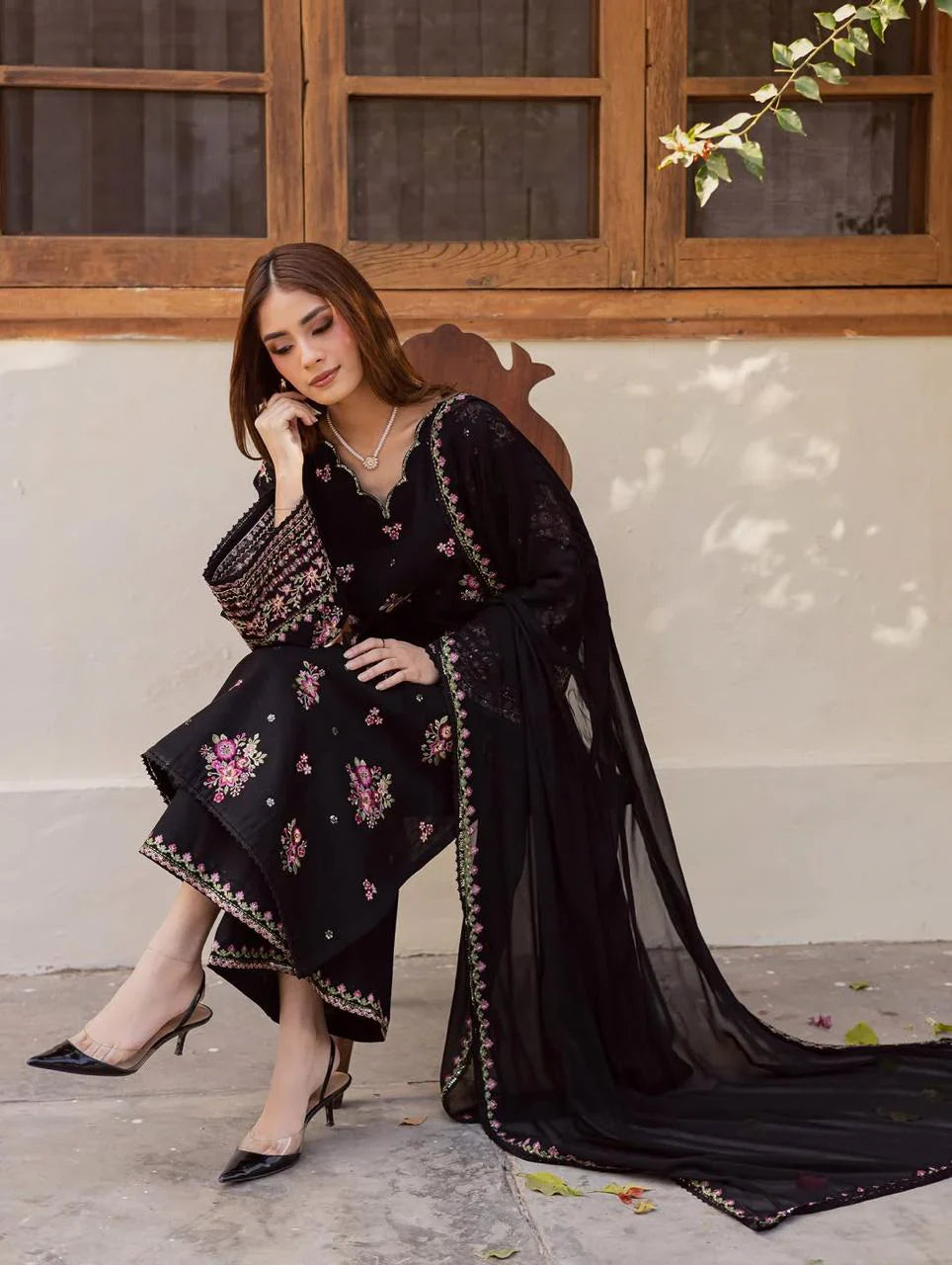 Swagiwear Zara Shahjahan - Lawn 3PC Embroidered Suit - 