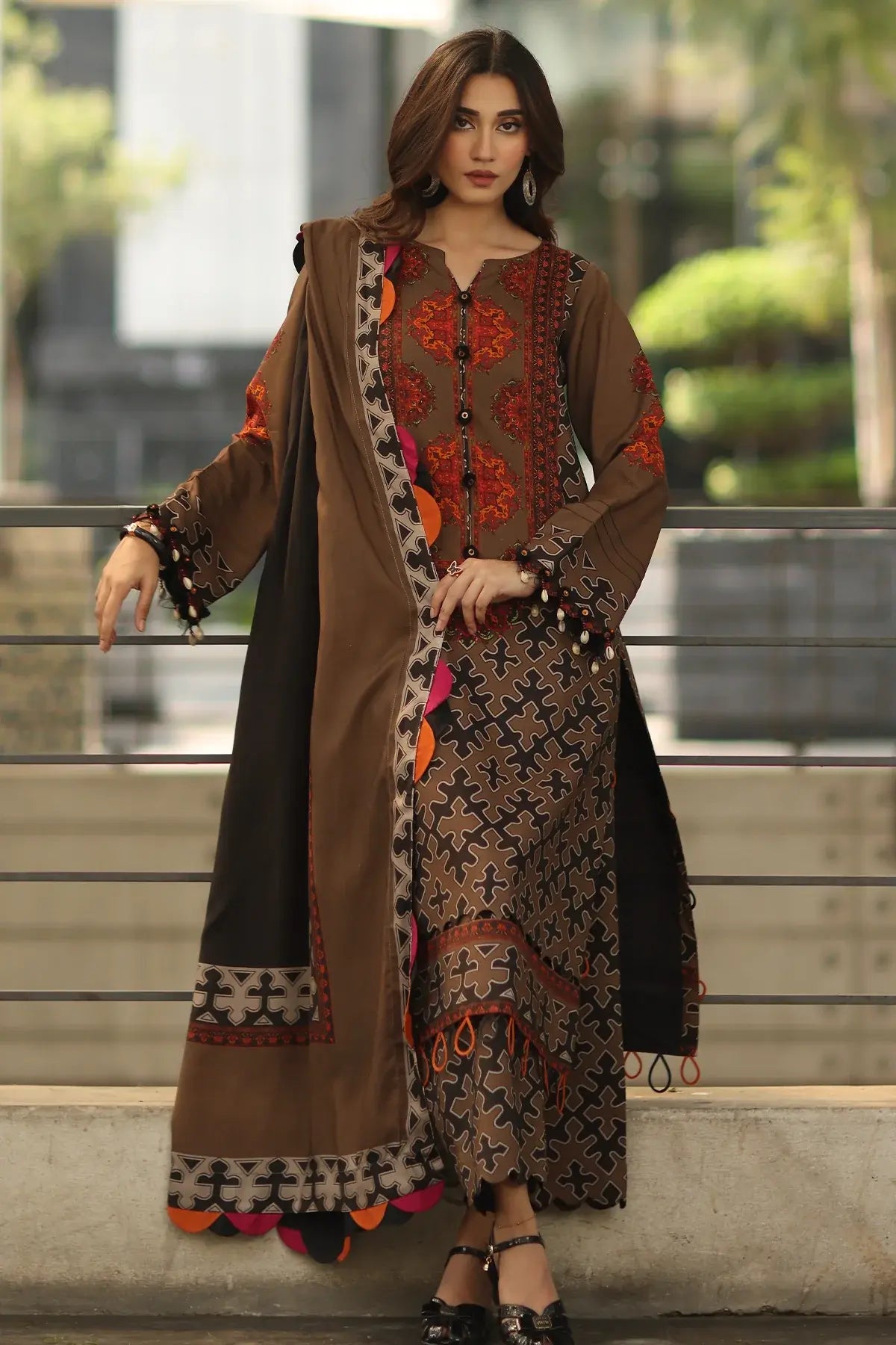 Swagiwear Asim Jofa - Winter 3PC Karandi Digital Print Dress - 