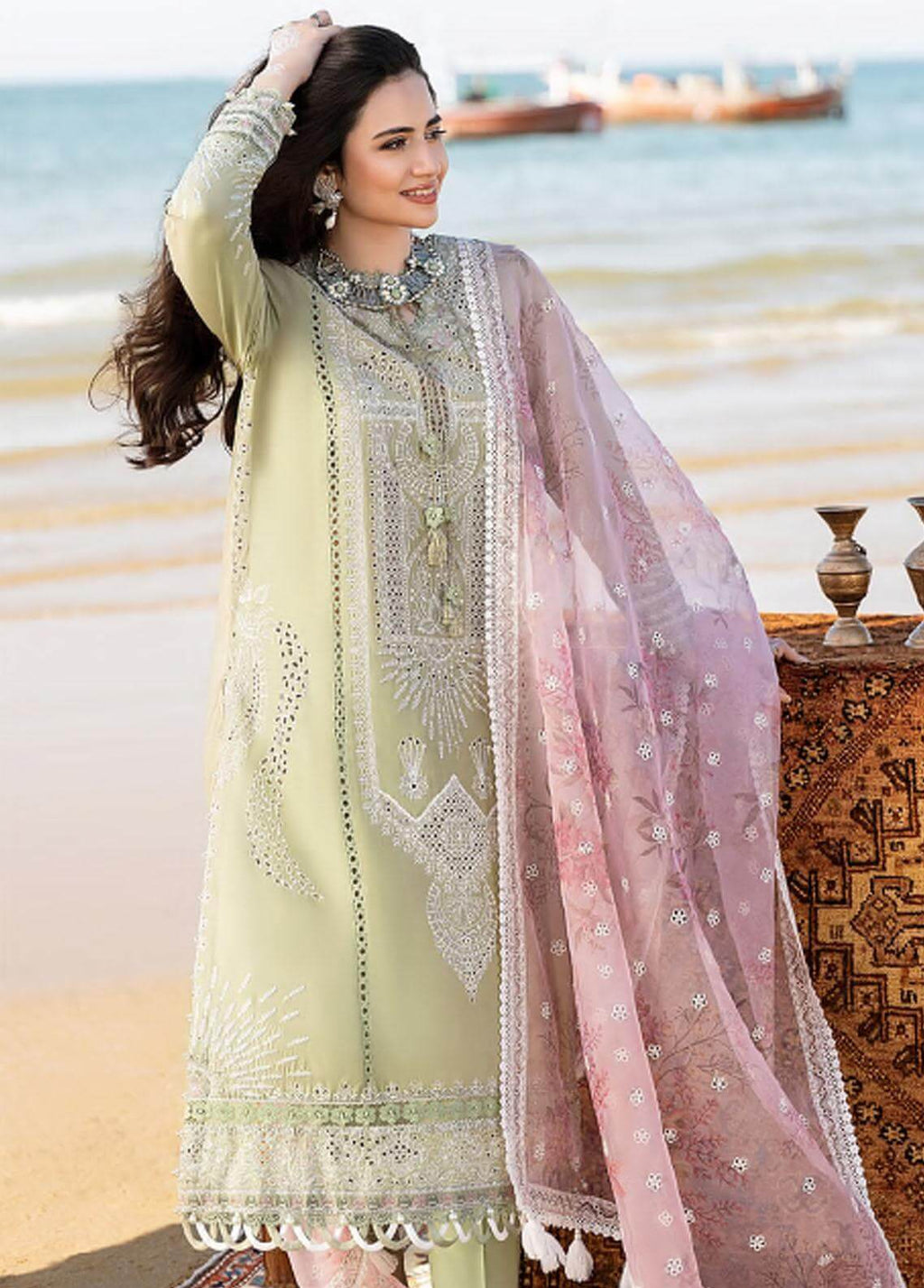 Swagiwear  3 Piece Unstitched Heavy Embroidered Chickan Kari Lawn Suit ( Printed Organza Dupatta )