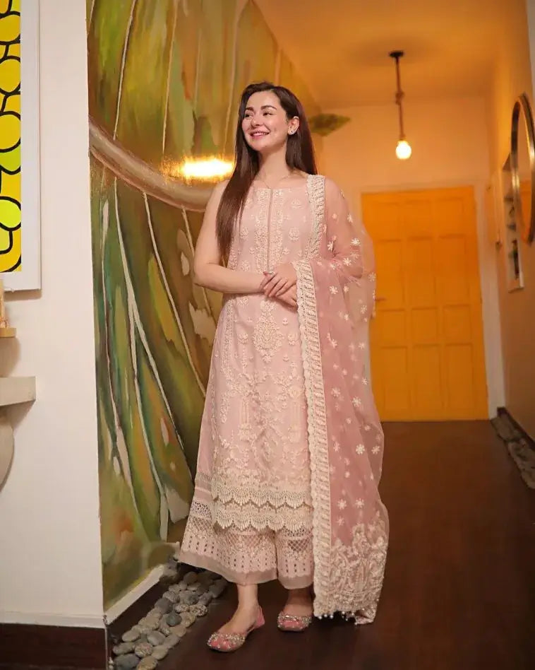 Swagiwear 3 Piece Unstitched Heavy Embroidered Lawn Suit ( Fully Embroidered Organza Dupatta ) 