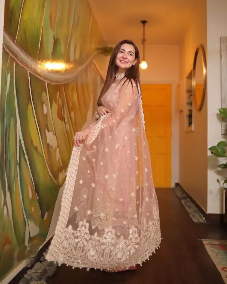 Swagiwear 3 Piece Unstitched Heavy Embroidered Lawn Suit ( Fully Embroidered Organza Dupatta ) 