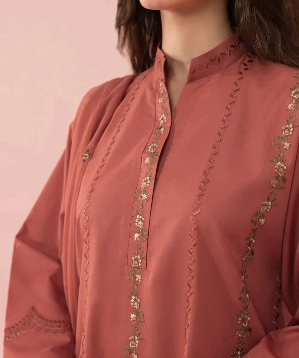 Swagiwear Sapphire- 3Pc Lawn Embroidered Suit with Embroidered Chiffon dupatta. /2